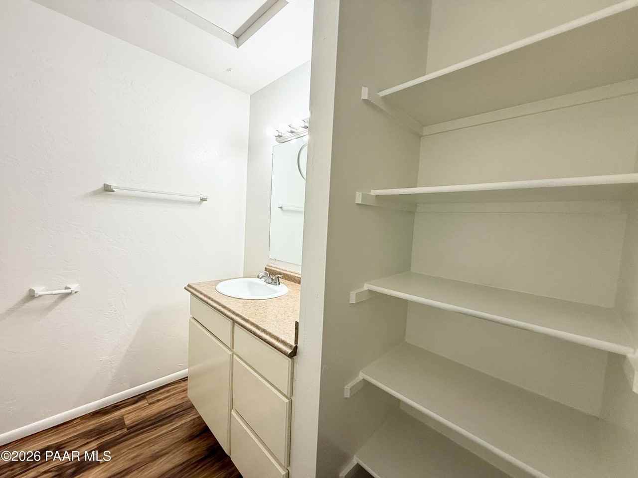 707 Lincoln Ave #D - Photo 7 of 13