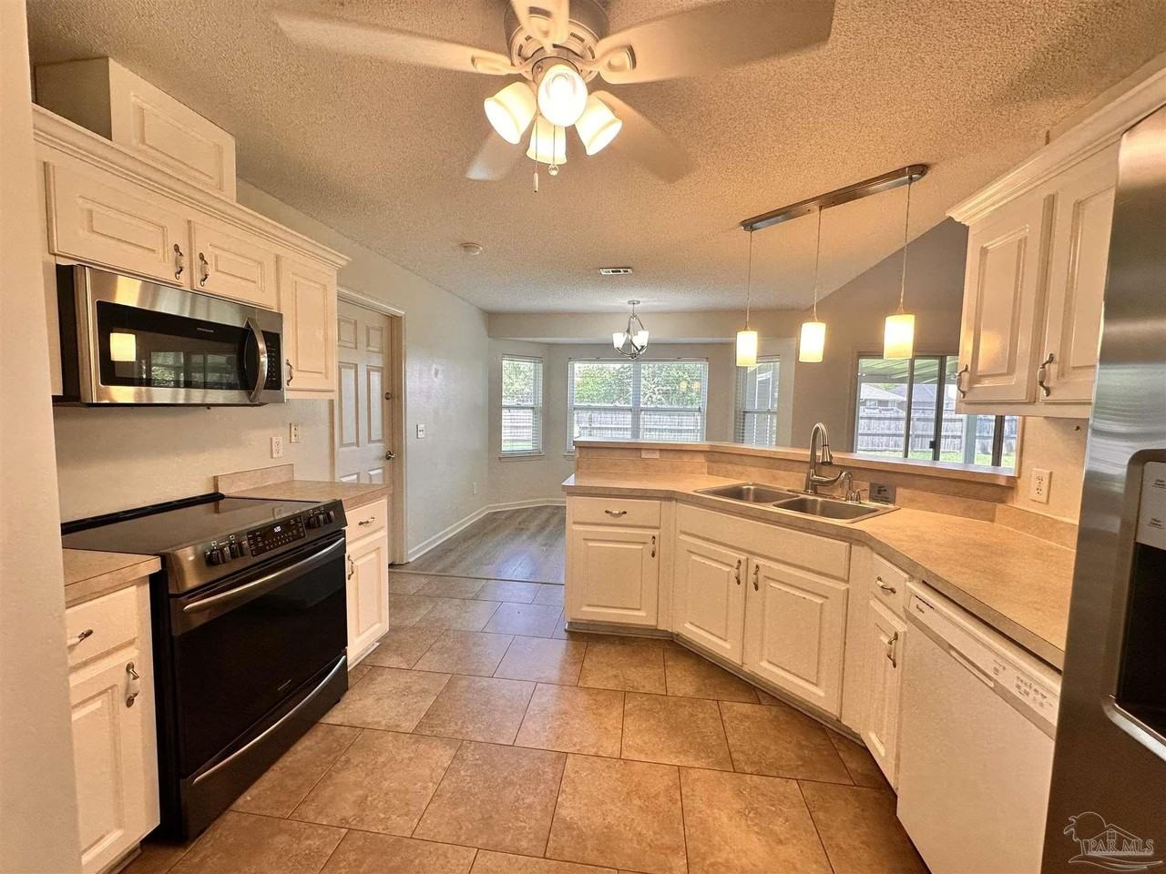 3304 Tiller Ct - Photo 7 of 23