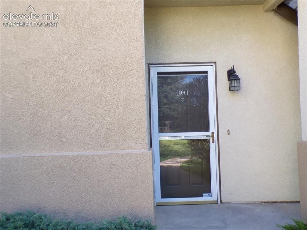 3815 Riviera Grv #101 - Photo 2 of 20