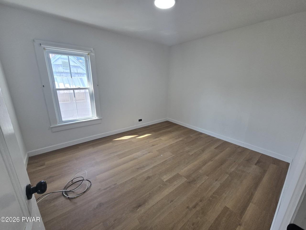 195 W Main St - Photo 3 of 9