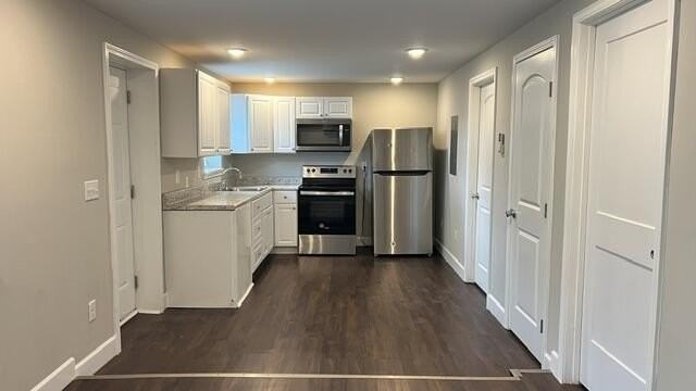 862 Berry St Ne - Photo 2 of 10