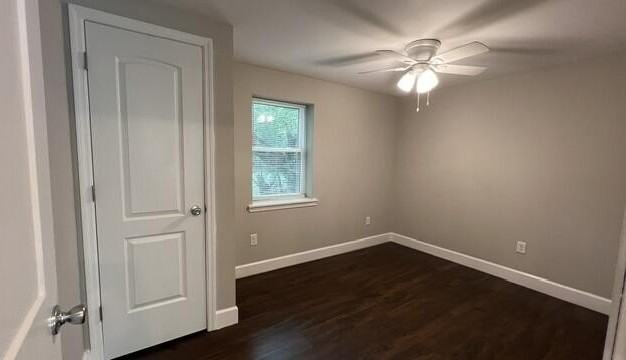 862 Berry St Ne - Photo 5 of 10