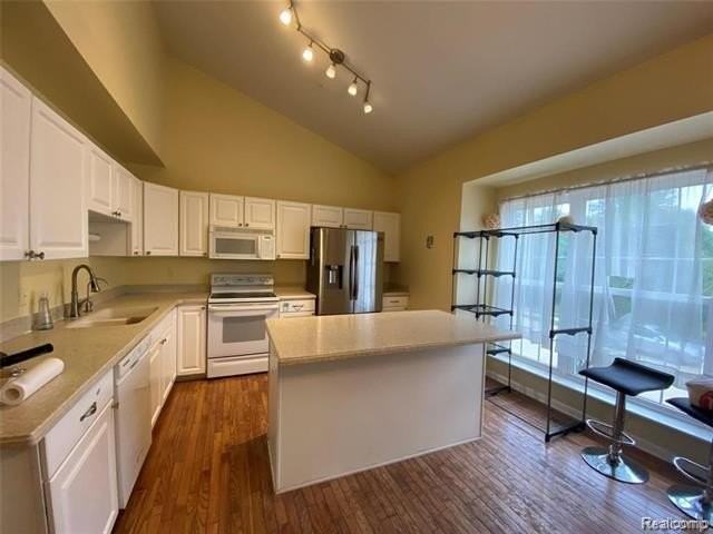 758 Sandalwood Dr - Photo 5 of 16