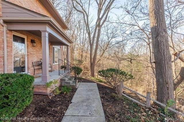 1039 N Old Woodward Ave #7 - Photo 2 of 24