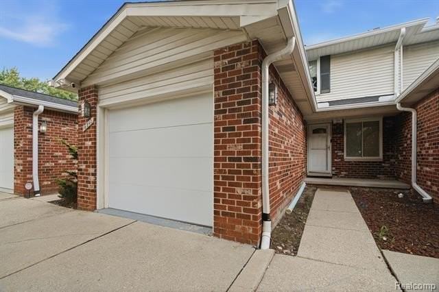 16842 Edloytom Way - Photo 2 of 39