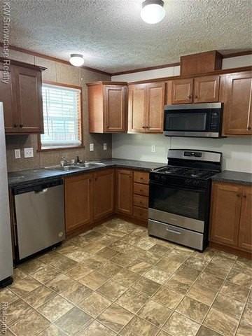 1414 Nardeer St - Photo 5 of 18