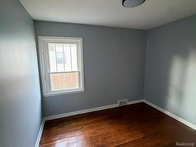 8661 Auburn St - Photo 7 of 9