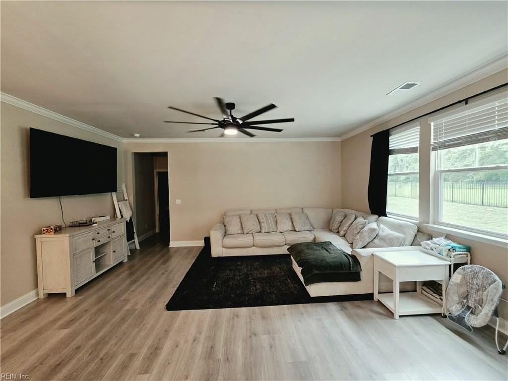 196 Royal Blackheath - Photo 4 of 14