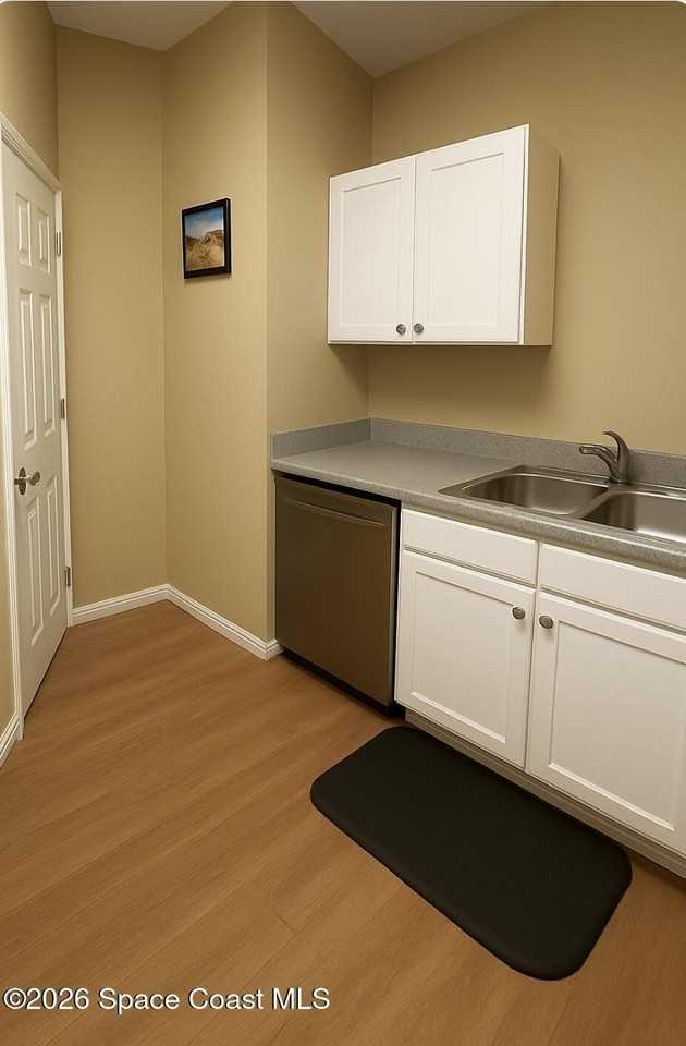 1776 Sophias Dr #301 - Photo 7 of 19