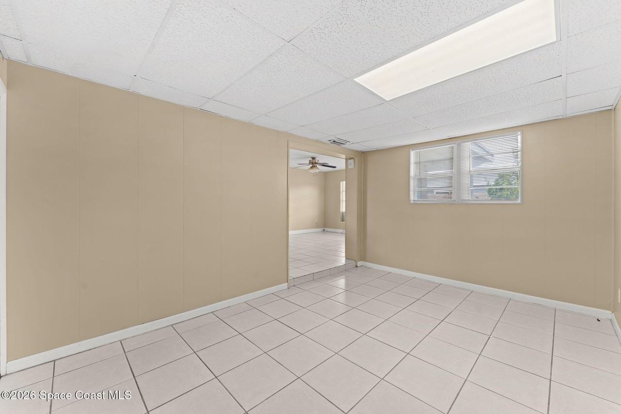 1833 Jackson Ave - Photo 6 of 24