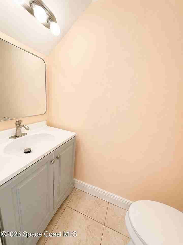 1300 Arlington Ln Ne #102 - Photo 5 of 11