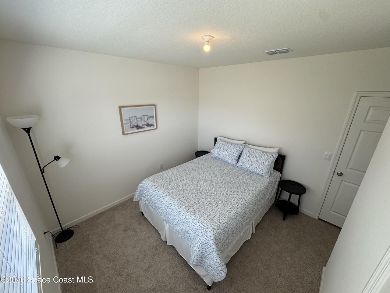 1349 Ashford Ave Ne - Photo 5 of 17