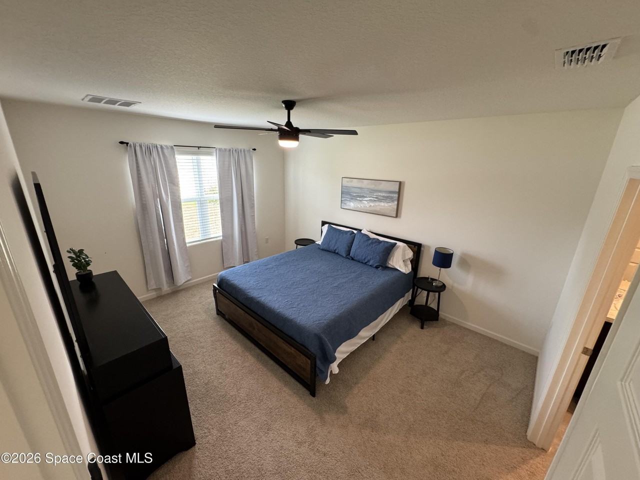 1349 Ashford Ave Ne - Photo 6 of 17