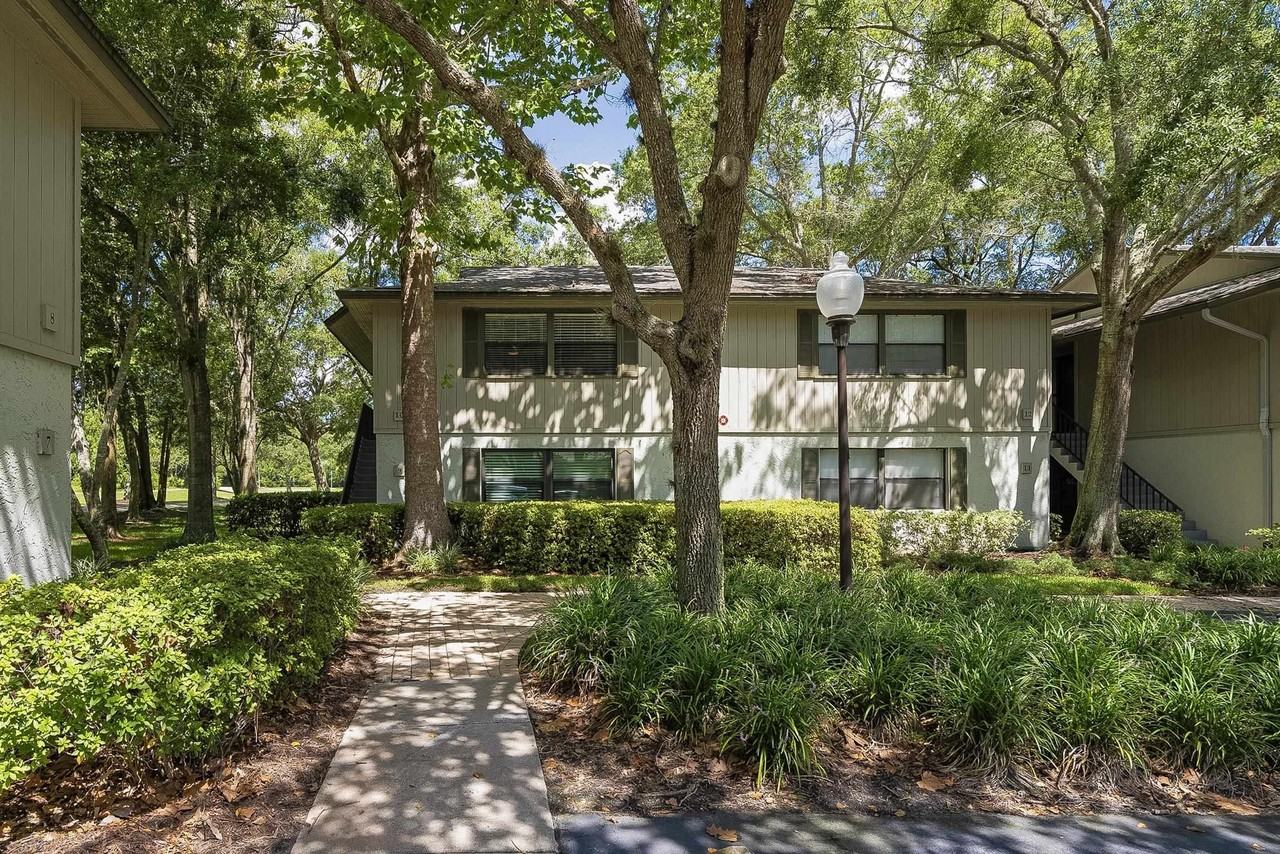 10 Cristina Ct - Photo 4 of 50