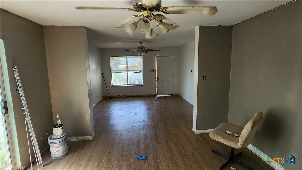 112 Goates Rd - Photo 4 of 10