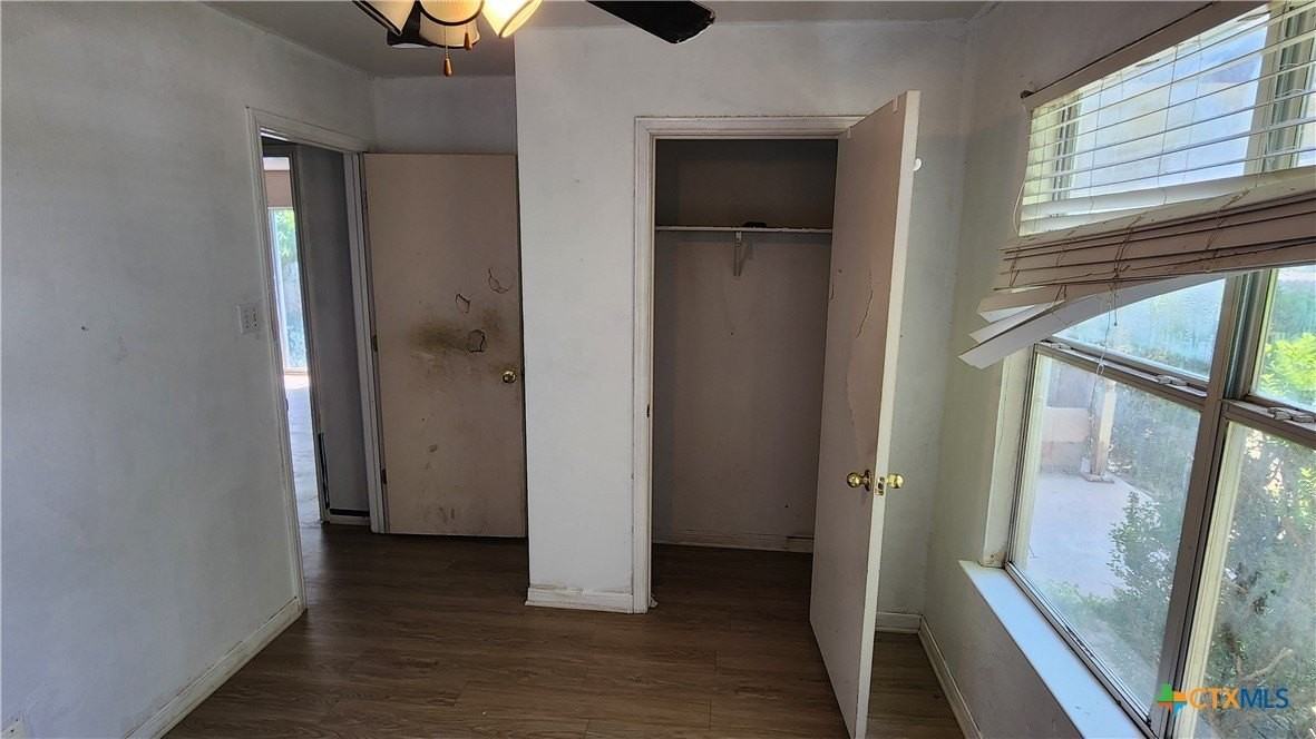 112 Goates Rd - Photo 5 of 10