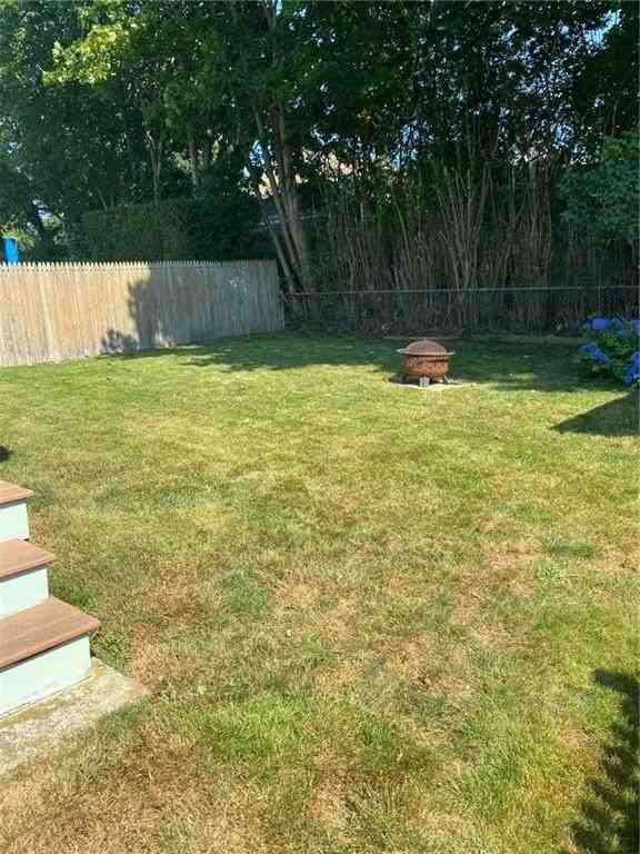 24 Burdick Ave - Photo 4 of 20