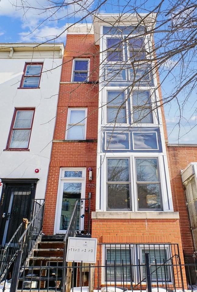 1215 11th St Nw #1 - Photo 2 of 35