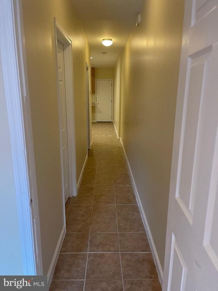 1310 8th St Nw #1 - Photo 2 of 14