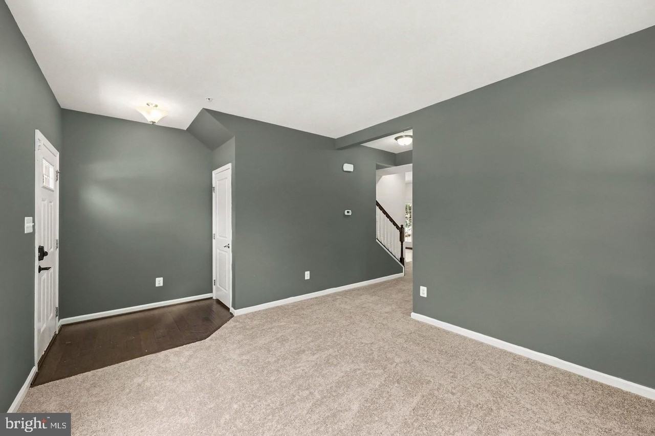 1024 Cook Dr Se - Photo 5 of 30