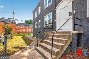 4306 Halley Ter Se #4 - Photo 1 of 1