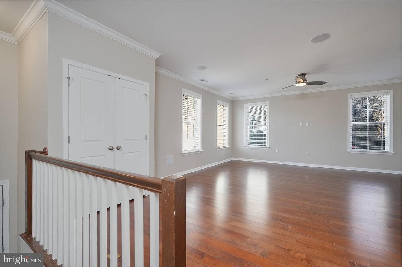 412 Woodcrest Dr Se #412B - Photo 3 of 38