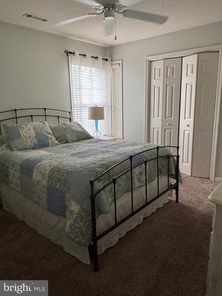 2 Torie Jordan Ct - Photo 3 of 33