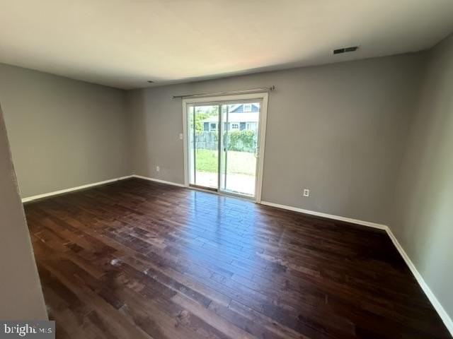 1709 Riverdale Dr - Photo 6 of 24