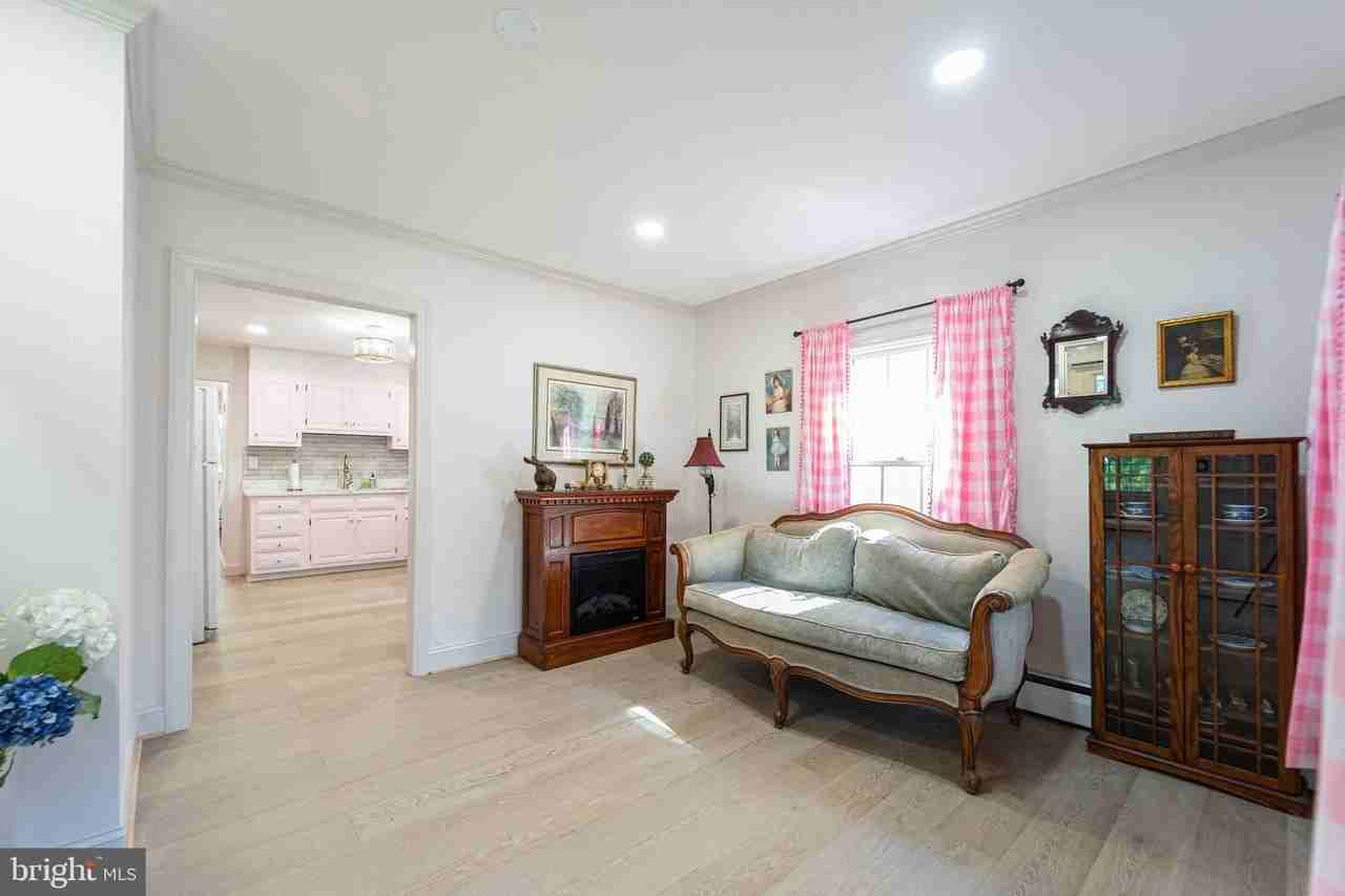 206 Linden Ave - Photo 4 of 43