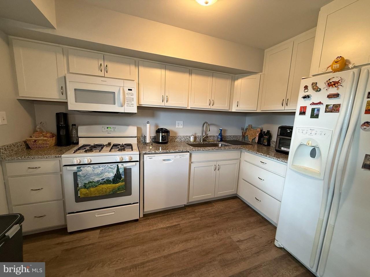 363 Homeland Southway #1B - Photo 4 of 9