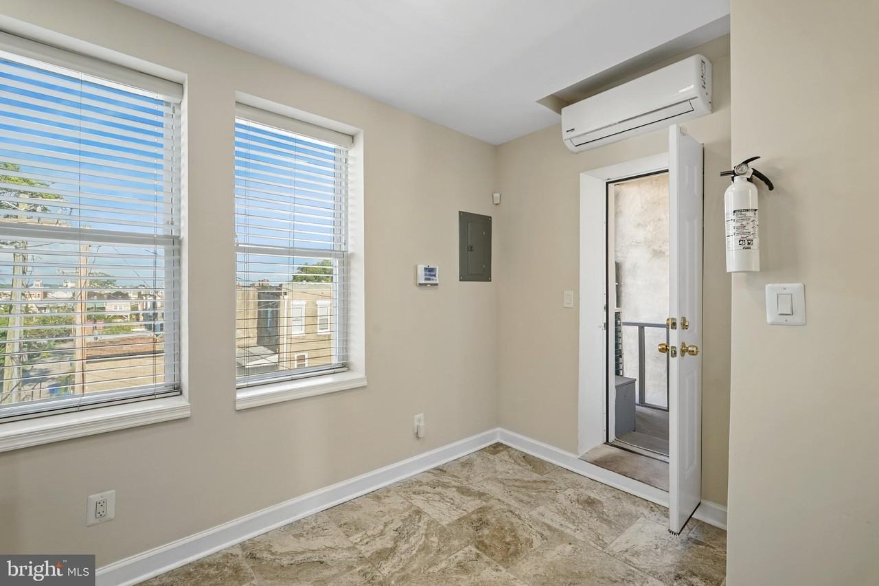 2509 Linden Ave #2 - Photo 5 of 24