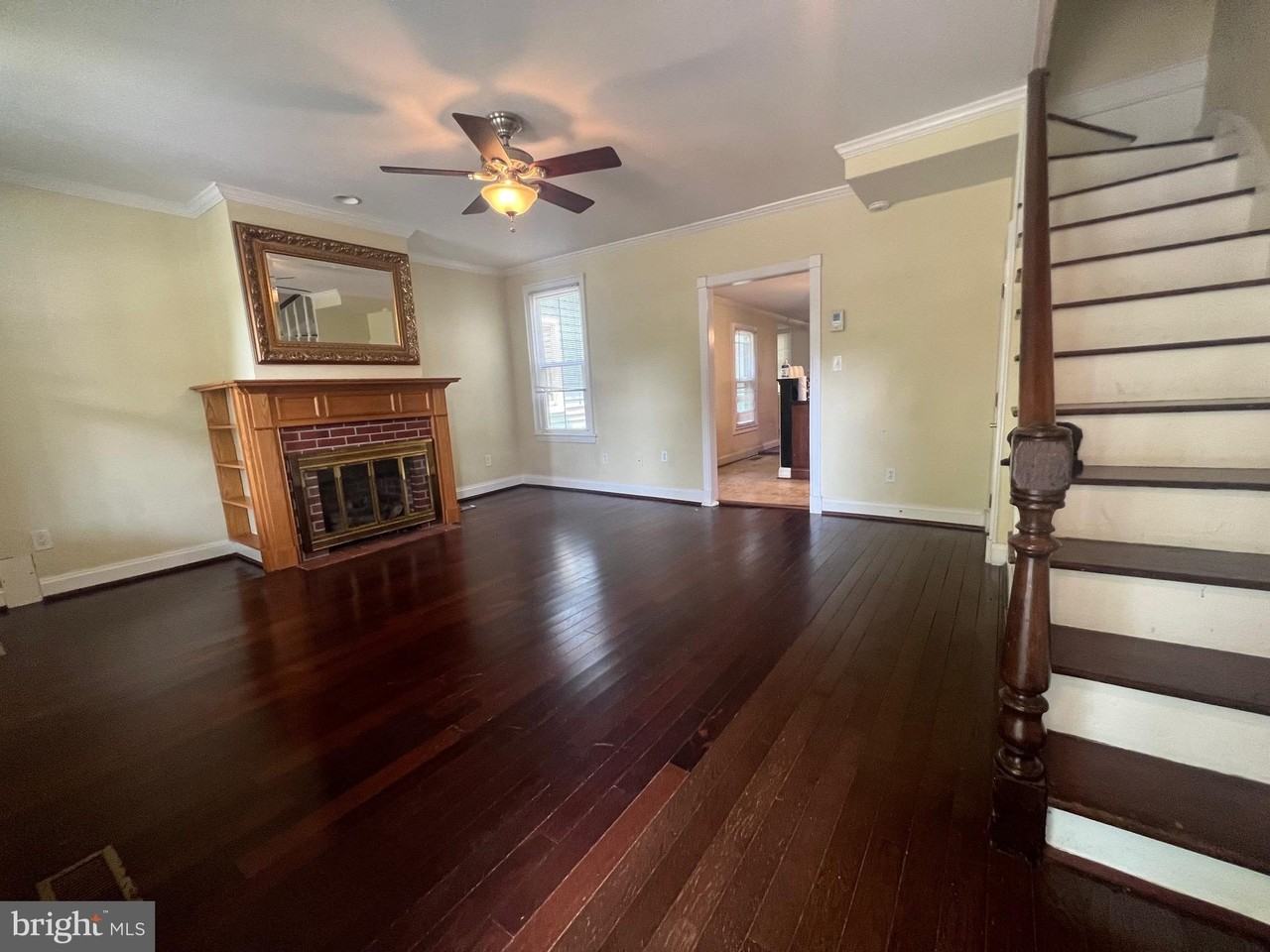 206 N Mill St - Photo 2 of 13