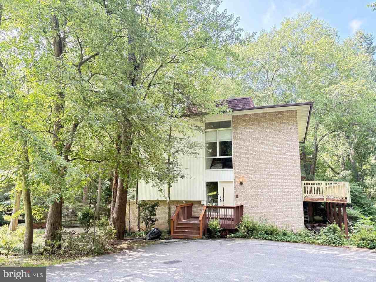 10612 Crossing Creek Rd - Photo 2 of 43