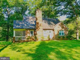 21120 Martinsburg Rd - Photo 1 of 1