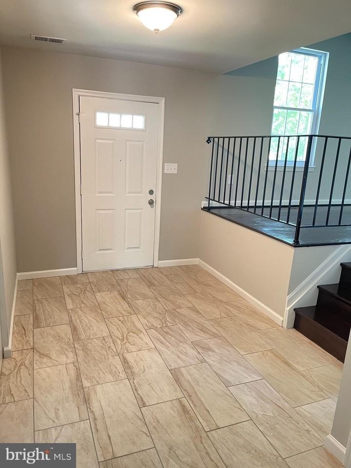 13301 Coldwater Dr - Photo 5 of 31