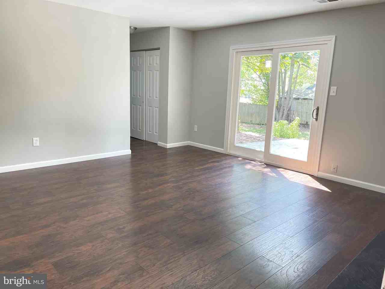 13301 Coldwater Dr - Photo 6 of 31