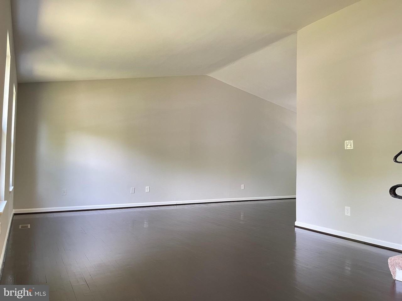 13301 Coldwater Dr - Photo 7 of 31