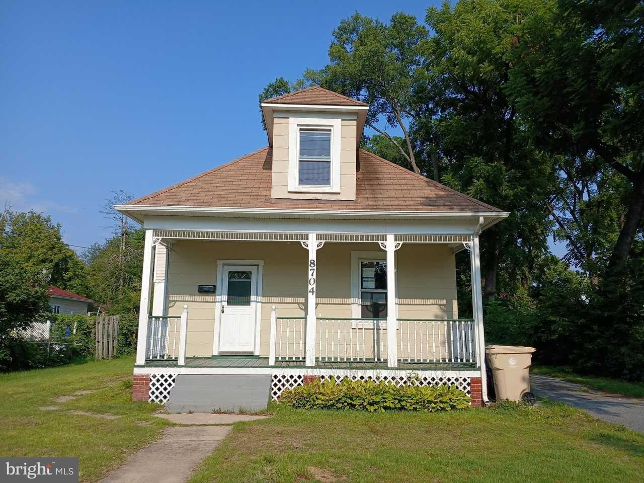 8704 Rhode Island Ave - Photo 2 of 20