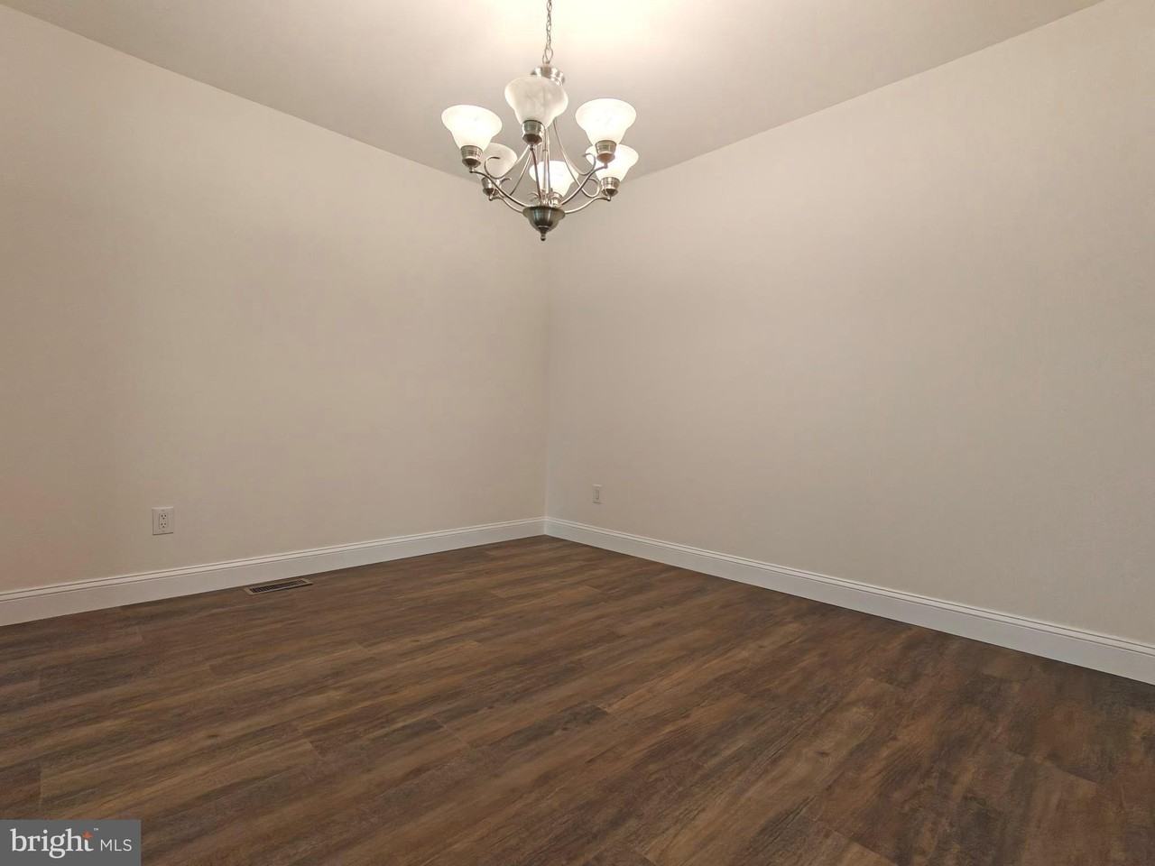 104 Coventry Way - Photo 4 of 22