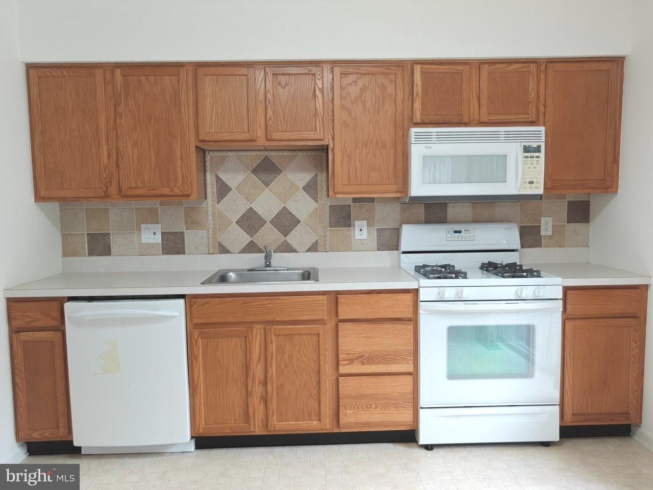 104 Coventry Way - Photo 6 of 22