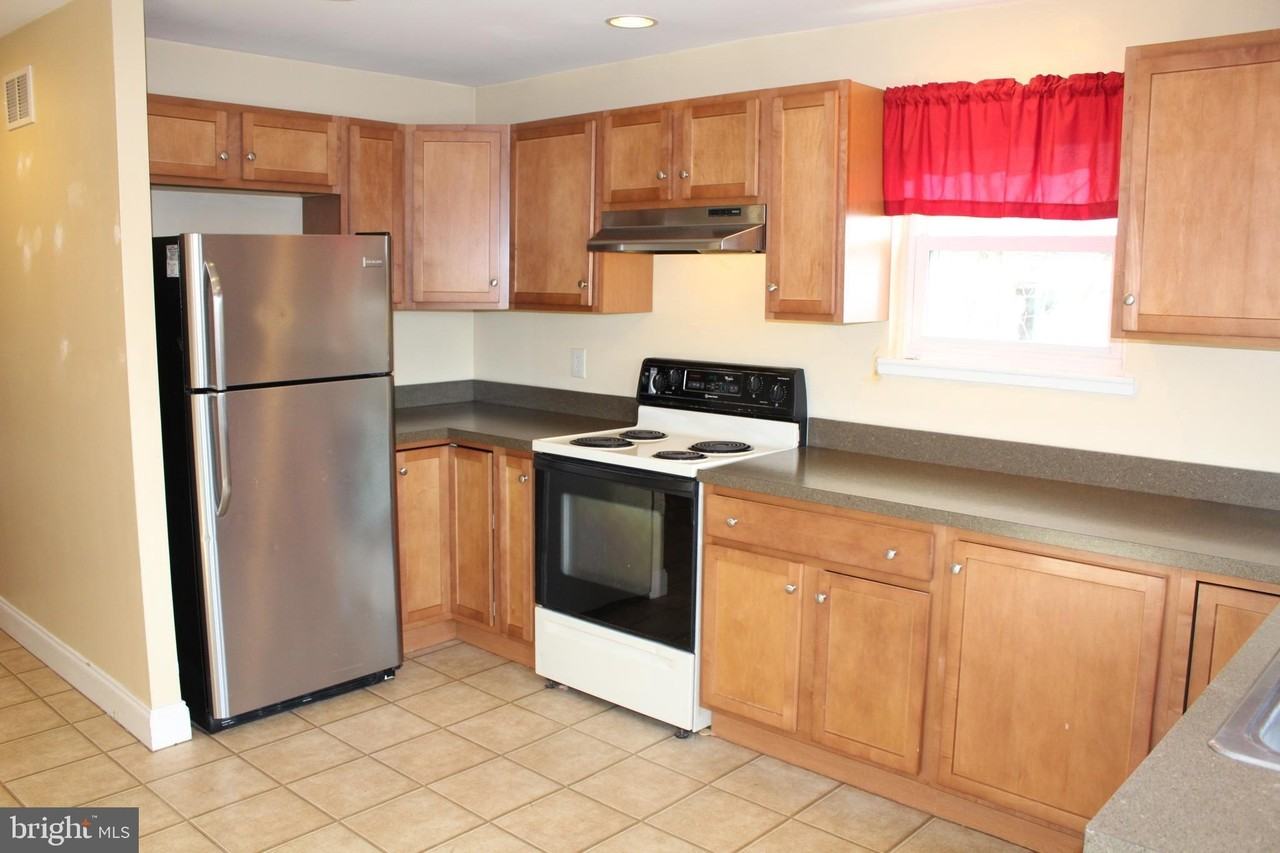 618 E Philadelphia Ave - Photo 3 of 17