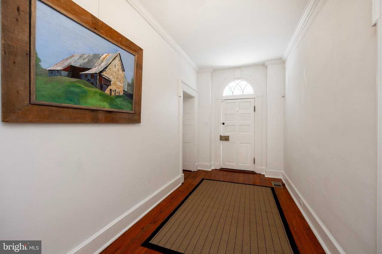 609 W Lincoln Hwy - Photo 4 of 38