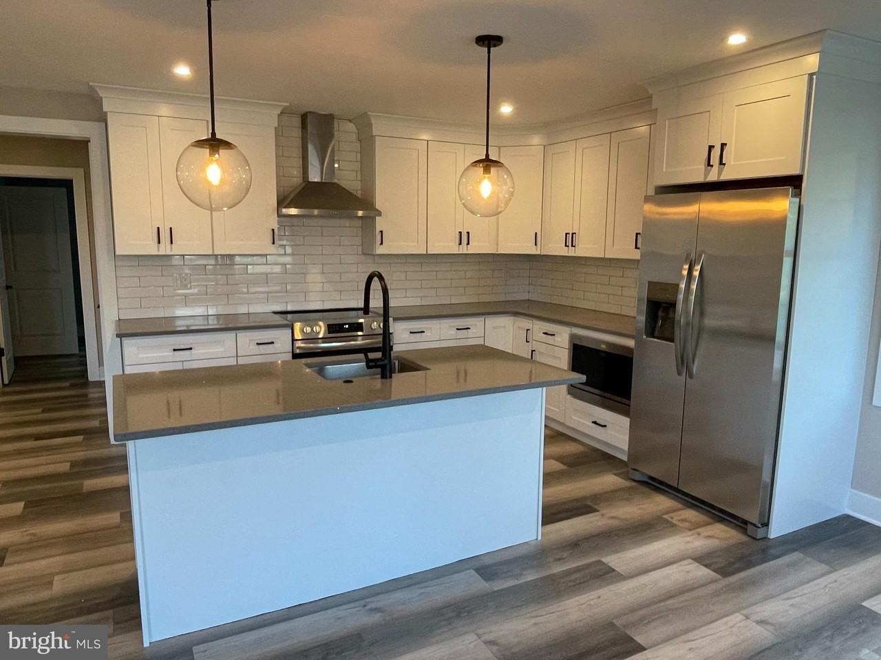 505 S Orange St #1 - Photo 4 of 26