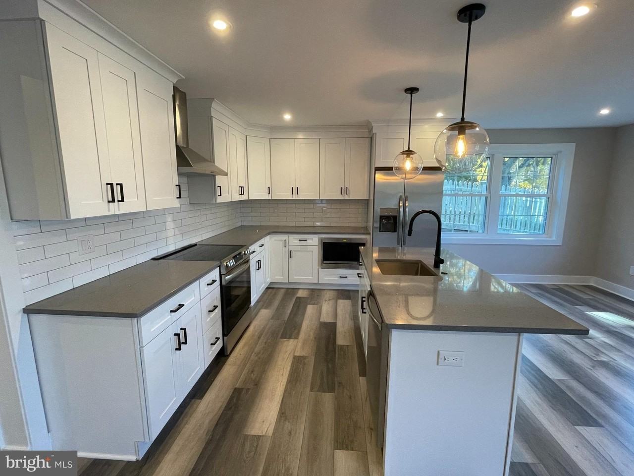 505 S Orange St #1 - Photo 5 of 26