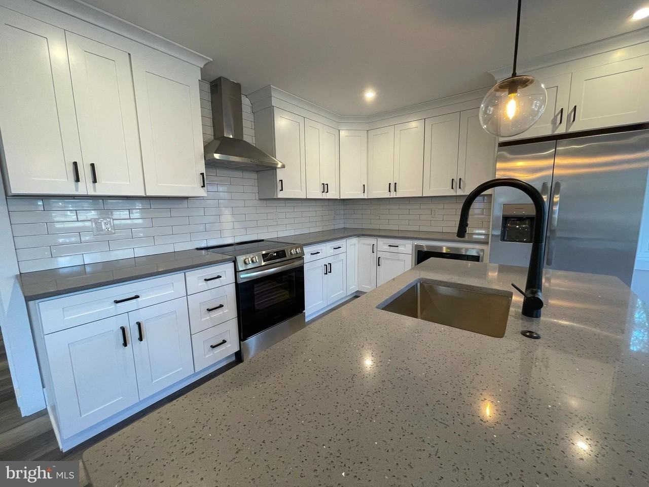 505 S Orange St #1 - Photo 6 of 26