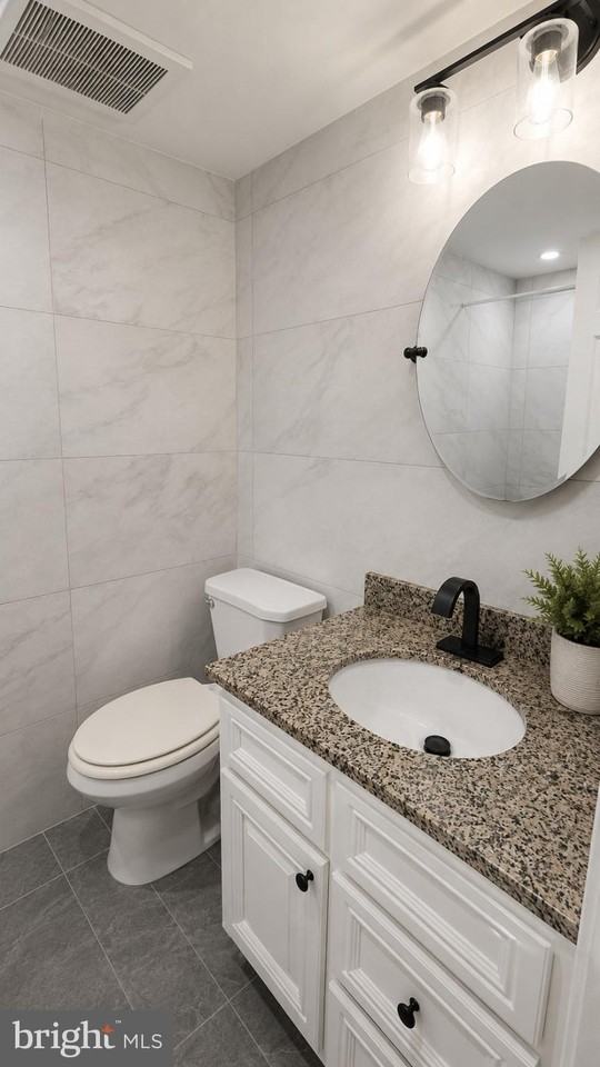 427 W Girard Ave #3 - Photo 6 of 9