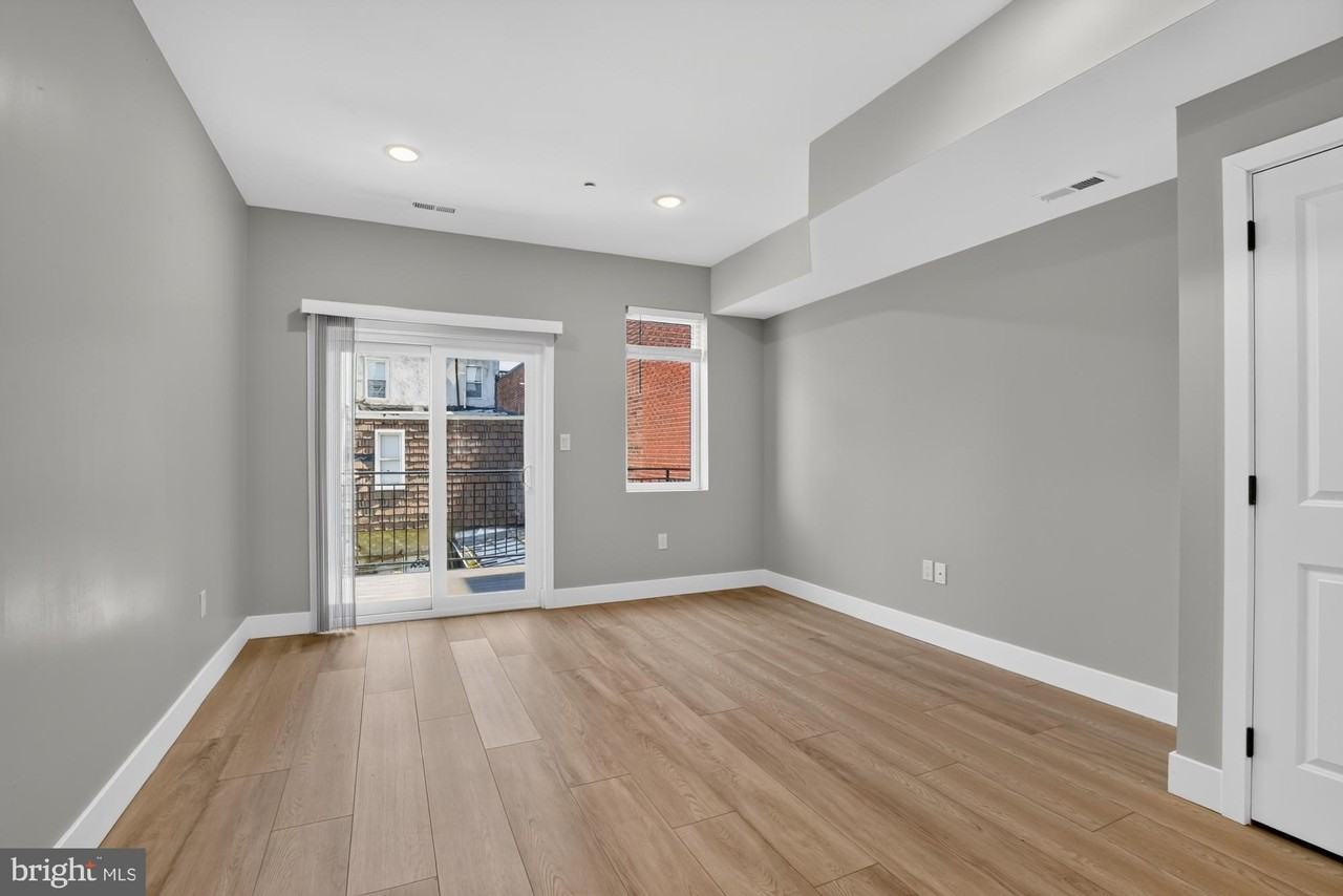 1843 E Hazzard St #2 - Photo 2 of 37