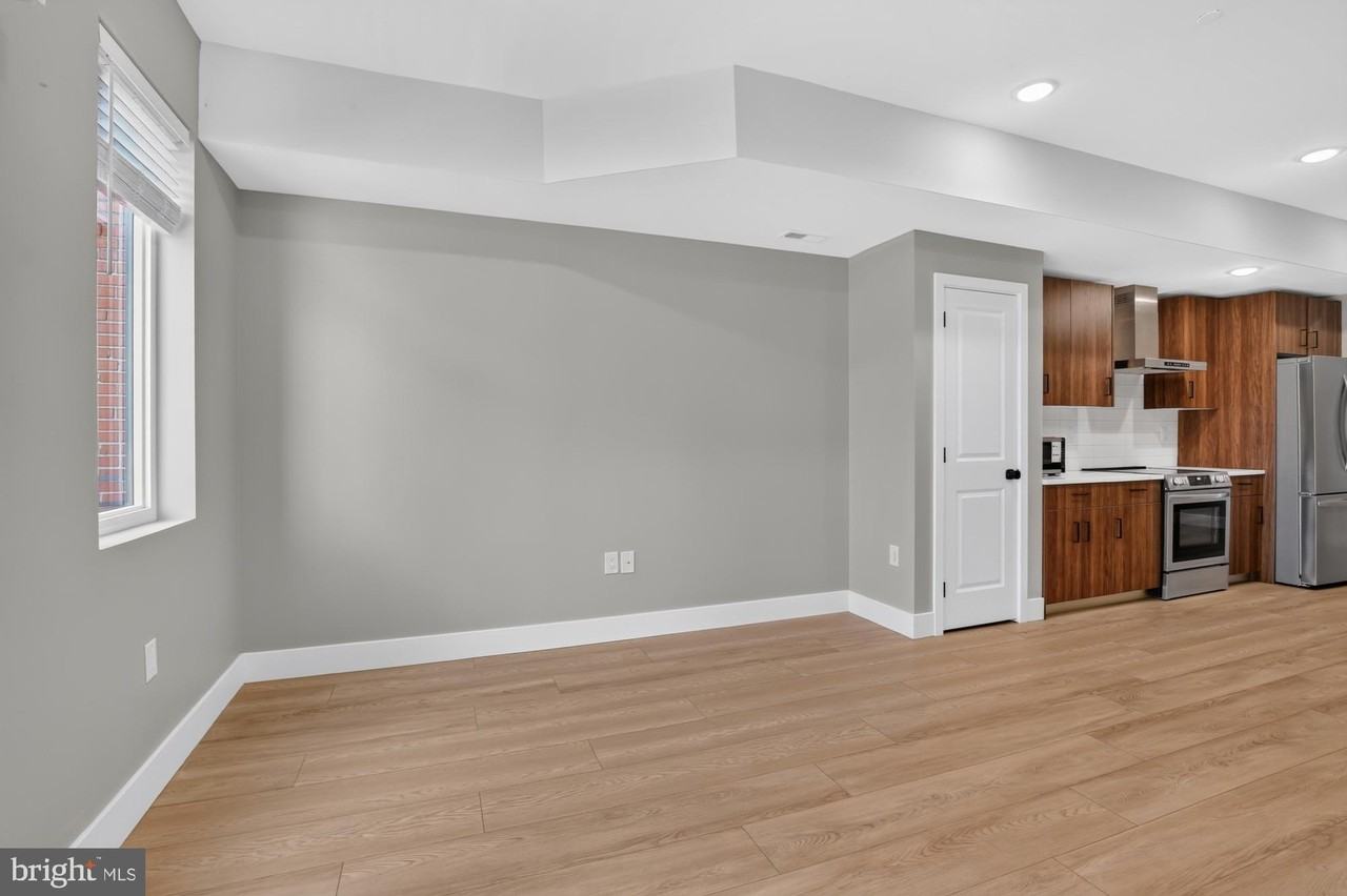 1843 E Hazzard St #2 - Photo 5 of 37
