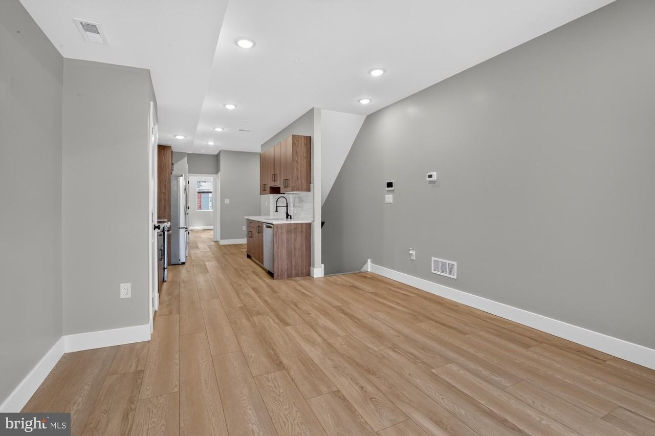1843 E Hazzard St #2 - Photo 6 of 37