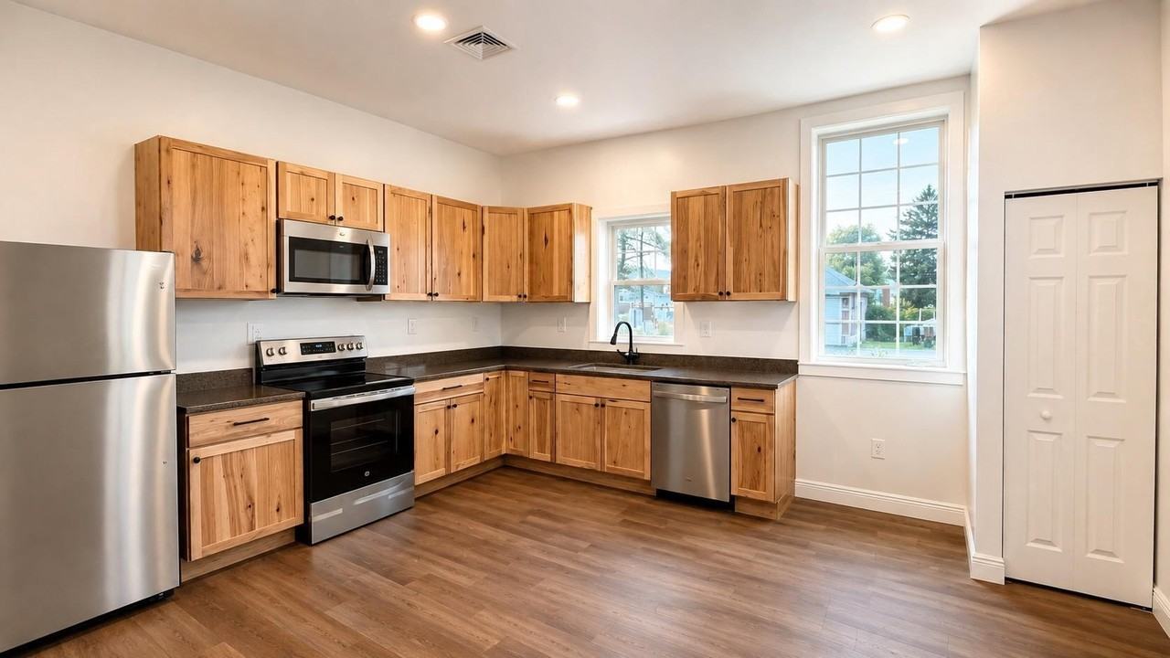 111 N Baltimore St - Photo 3 of 12
